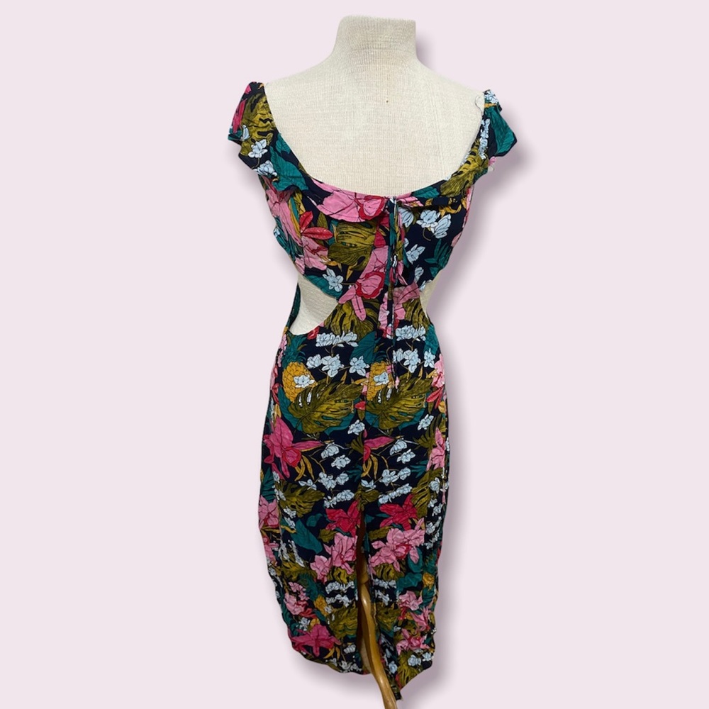 Tropical floral Maxi dress with cutouts